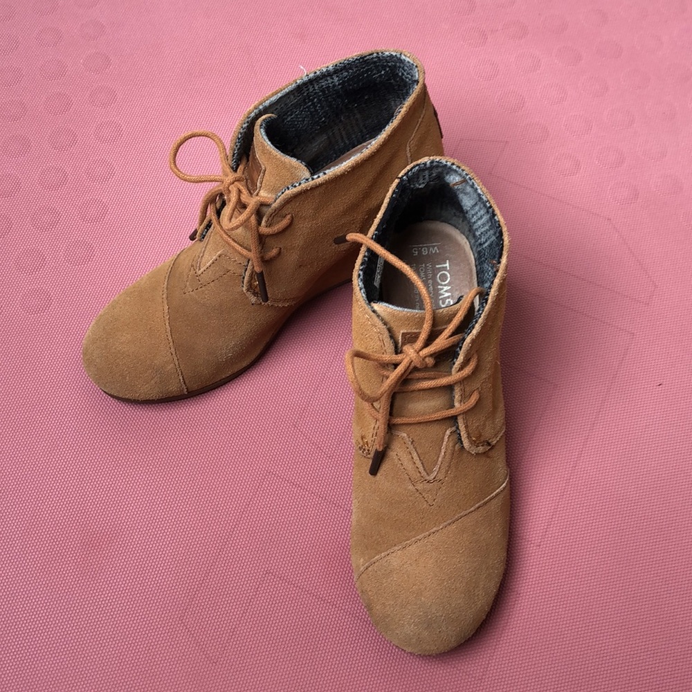 TOMS Kala Wedge Bootie Suede Camel